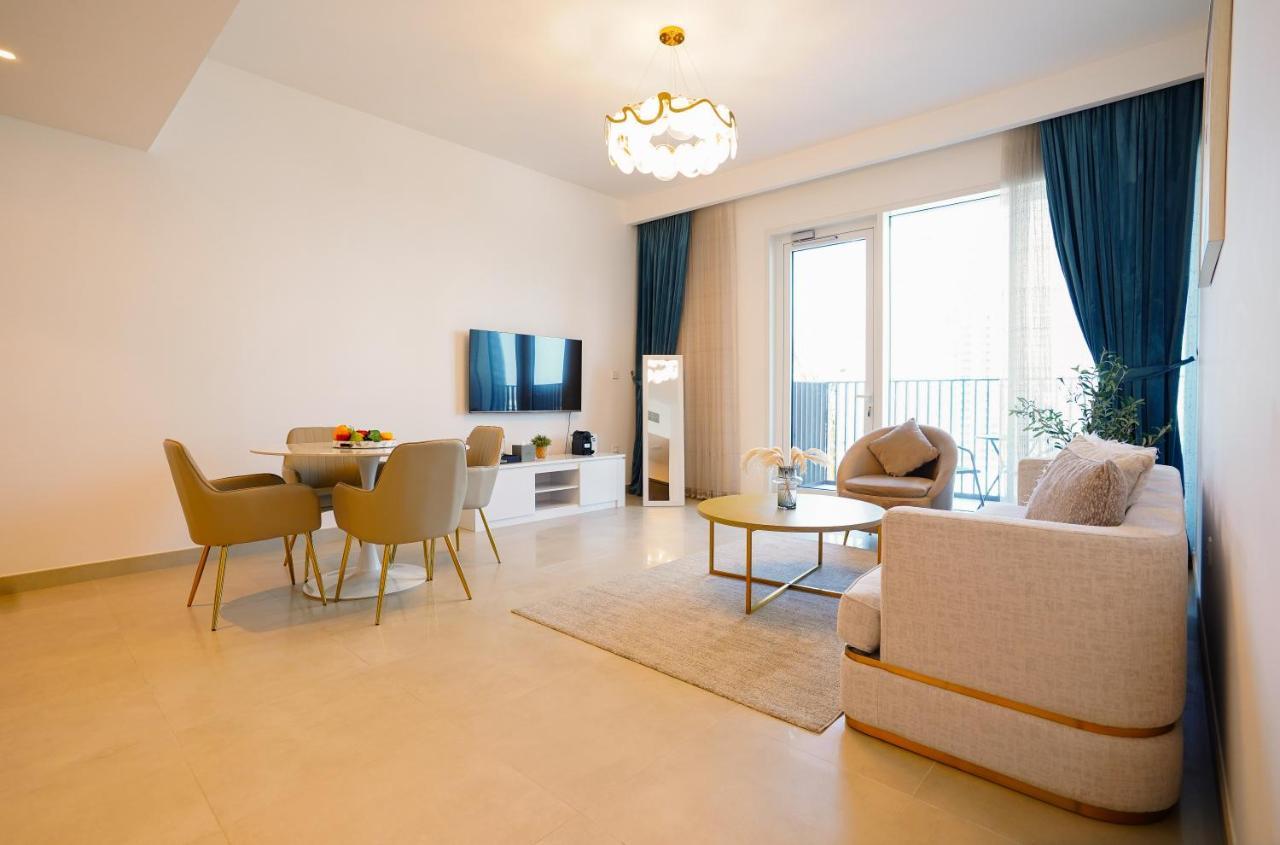 Citihome-1br With Large Living In Creek Horizon Apartment