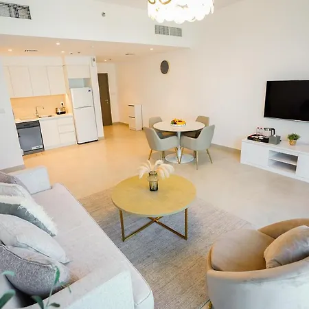 Citihome-1Br With Large Living Room In Creek Horizon Dubai Exterior photo